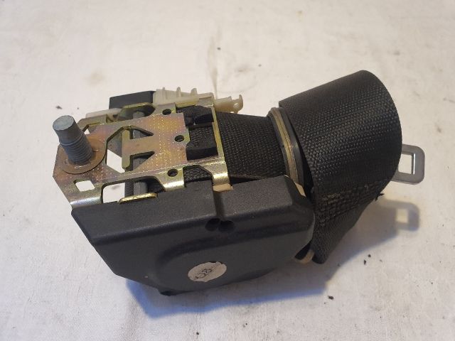 bontott MERCEDES-BENZ C-CLASS Bal hátsó Biztonsági Öv