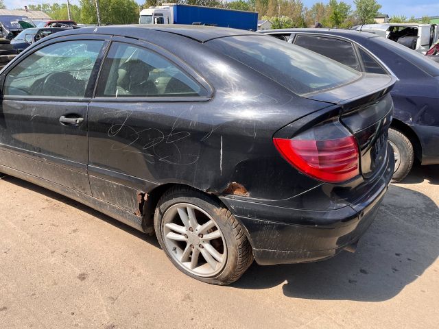 bontott MERCEDES-BENZ C-CLASS Bal hátsó Csonkállvány Kerékaggyal