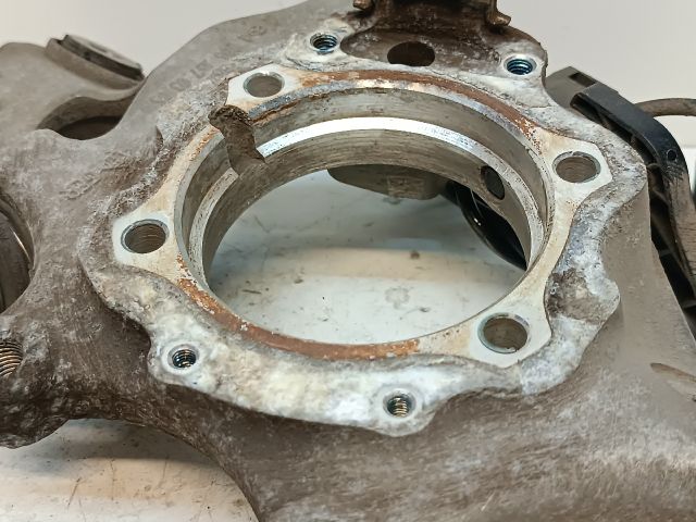 bontott MERCEDES-BENZ C-CLASS Bal hátsó Csonkállvány