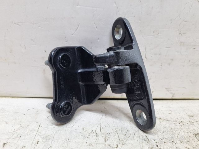 bontott MERCEDES-BENZ C-CLASS Bal hátsó Felső Zsanér