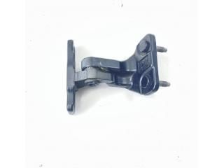 bontott MERCEDES-BENZ C-CLASS Bal hátsó Felső Zsanér