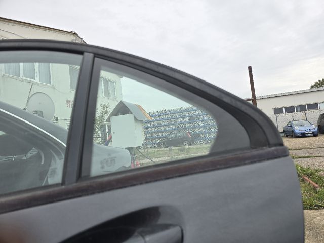 bontott MERCEDES-BENZ C-CLASS Bal hátsó Fixüveg (Ajtóban)