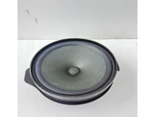 bontott MERCEDES-BENZ C-CLASS Bal hátsó Hangszóró