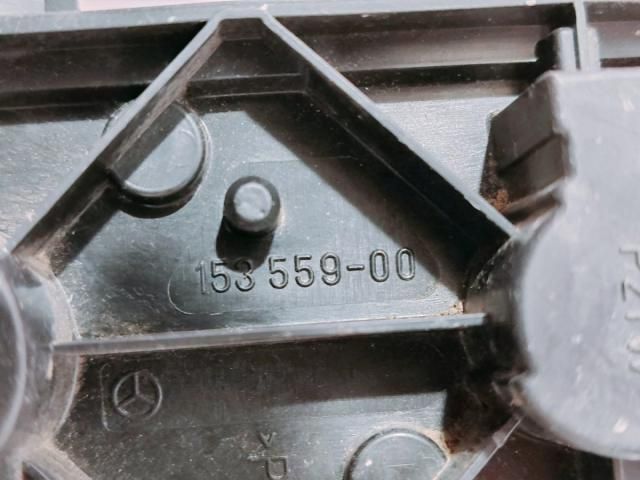 bontott MERCEDES-BENZ C-CLASS Bal Hátsó Lámpa Foglalat