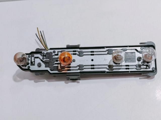 bontott MERCEDES-BENZ C-CLASS Bal Hátsó Lámpa Foglalat