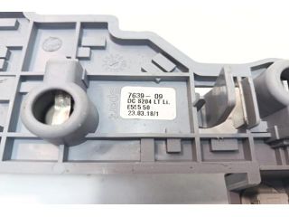 bontott MERCEDES-BENZ C-CLASS Bal Hátsó Lámpa Foglalat