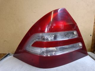 bontott MERCEDES-BENZ C-CLASS Bal Hátsó Lámpa
