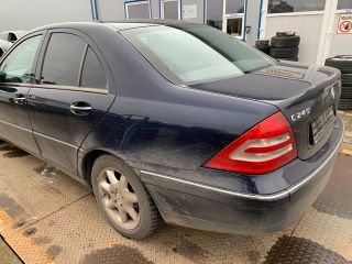 bontott MERCEDES-BENZ C-CLASS Bal Hátsó Lámpa