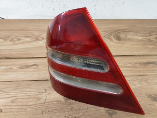 bontott MERCEDES-BENZ C-CLASS Bal Hátsó Lámpa