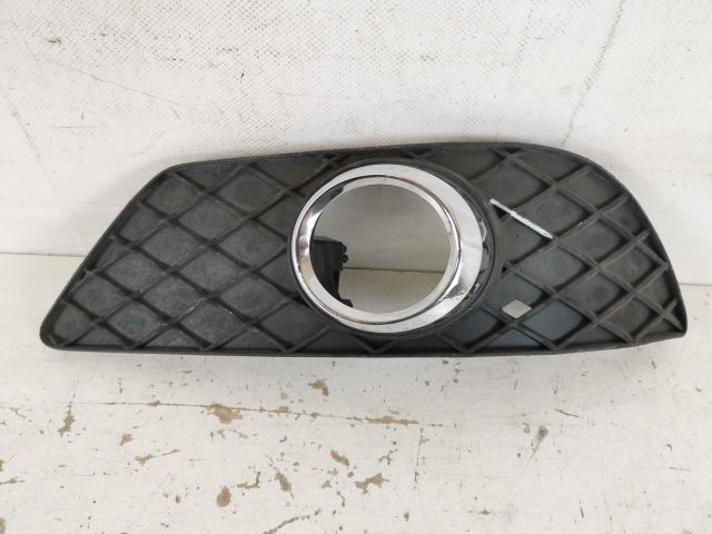 bontott MERCEDES-BENZ C-CLASS Bal Ködzárófény Keret