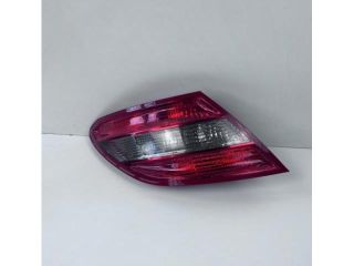 bontott MERCEDES-BENZ C-CLASS Bal Külső Hátsó Lámpa