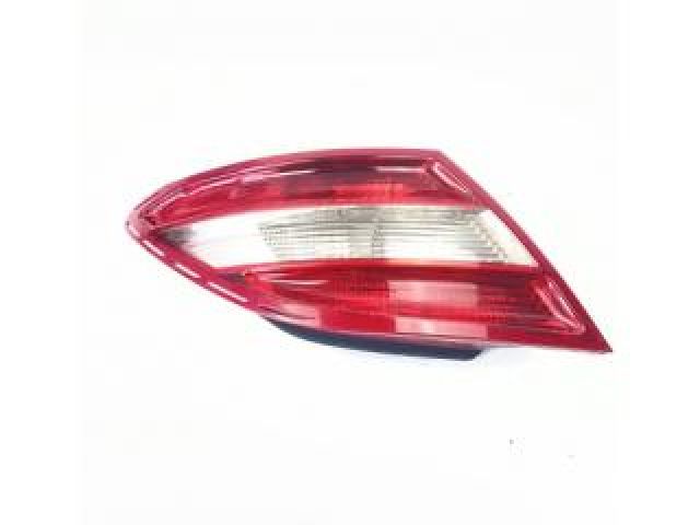 bontott MERCEDES-BENZ C-CLASS Bal Külső Hátsó Lámpa