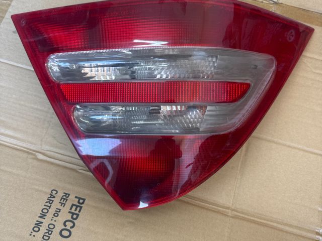 bontott MERCEDES-BENZ C-CLASS Bal Külső Hátsó Lámpa