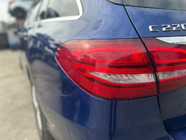 bontott MERCEDES-BENZ C-CLASS Bal Külső Hátsó Lámpa