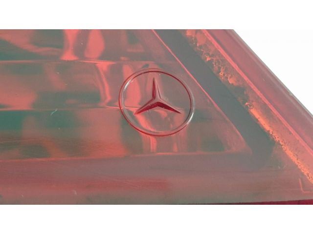 bontott MERCEDES-BENZ C-CLASS Bal Külső Hátsó Lámpa