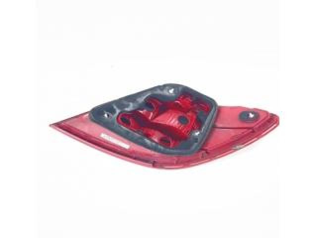 bontott MERCEDES-BENZ C-CLASS Bal Külső Hátsó Lámpa