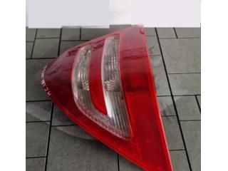 bontott MERCEDES-BENZ C-CLASS Bal Külső Hátsó Lámpa