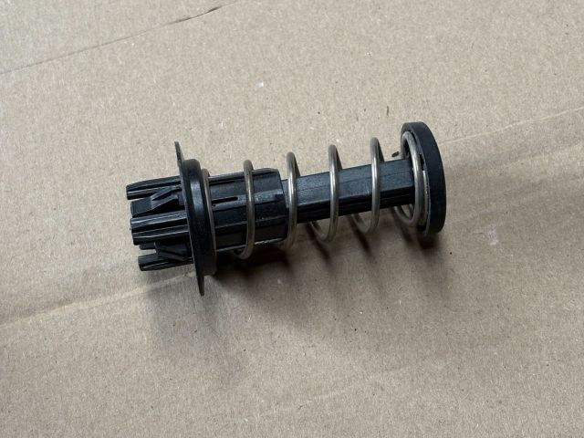 bontott MERCEDES-BENZ C-CLASS Bal Motorháztető Ütköző