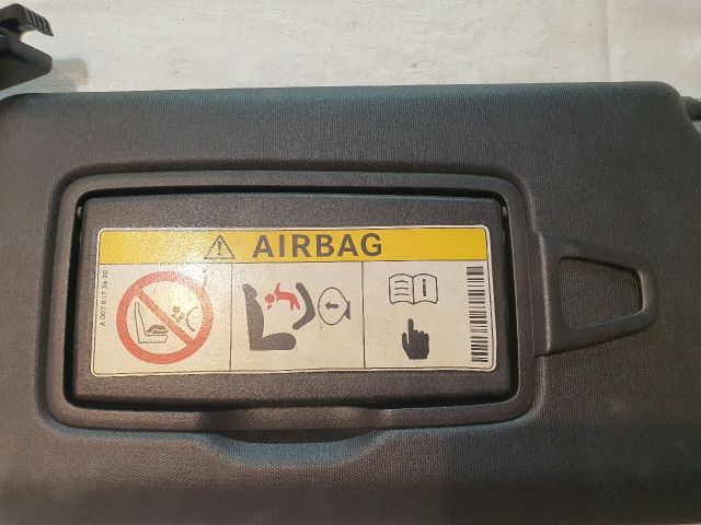 bontott MERCEDES-BENZ C-CLASS Bal Napellenző