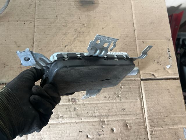 bontott MERCEDES-BENZ C-CLASS Bal Oldallégzsák