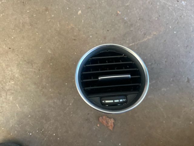 bontott MERCEDES-BENZ C-CLASS Bal Szellőző