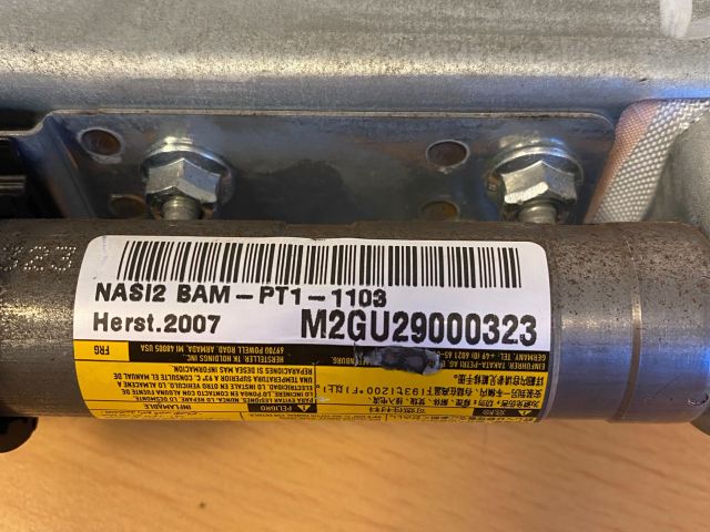 bontott MERCEDES-BENZ C-CLASS Bal Térdlégzsák