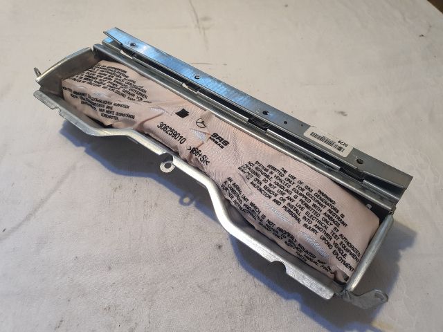 bontott MERCEDES-BENZ C-CLASS Bal Térdlégzsák