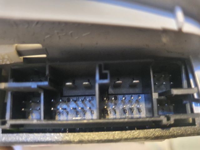 bontott MERCEDES-BENZ C-CLASS Beltér Világítás Első