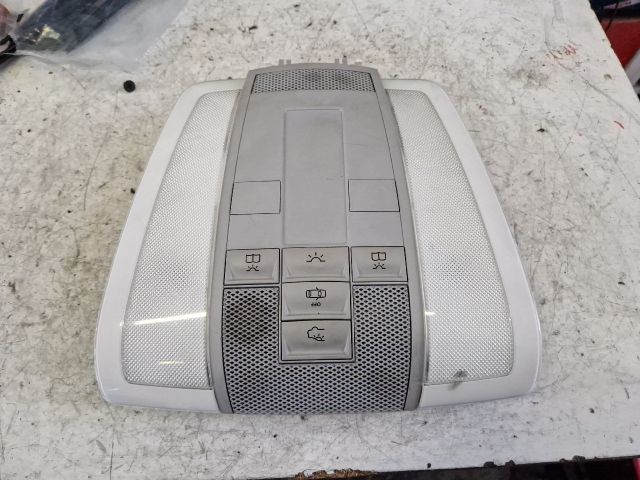 bontott MERCEDES-BENZ C-CLASS Beltér Világítás Első