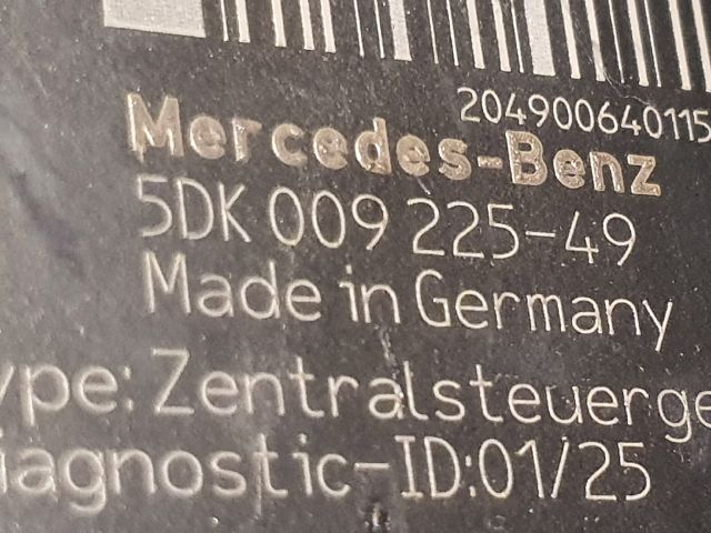 bontott MERCEDES-BENZ C-CLASS Biztosítéktábla Csomagtér