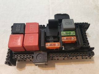 bontott MERCEDES-BENZ C-CLASS Biztosítéktábla Csomagtér