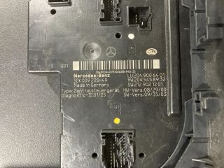 bontott MERCEDES-BENZ C-CLASS Biztosítéktábla Csomagtér