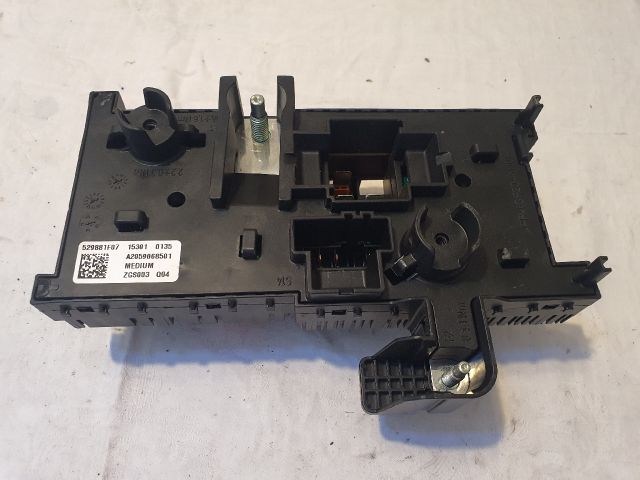 bontott MERCEDES-BENZ C-CLASS Biztosítéktábla Csomagtér