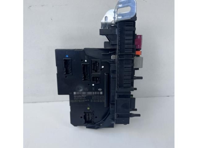 bontott MERCEDES-BENZ C-CLASS Biztosítéktábla Csomagtér