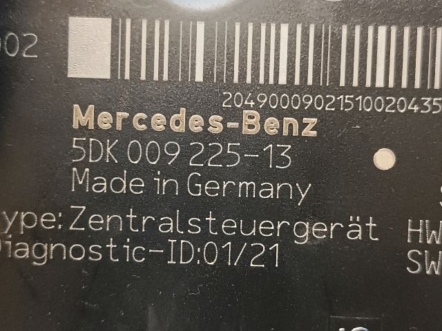 bontott MERCEDES-BENZ C-CLASS Biztosítéktábla Csomagtér