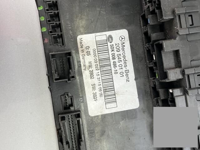 bontott MERCEDES-BENZ C-CLASS Biztosítéktábla Csomagtér