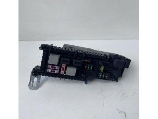 bontott MERCEDES-BENZ C-CLASS Biztosítéktábla Csomagtér