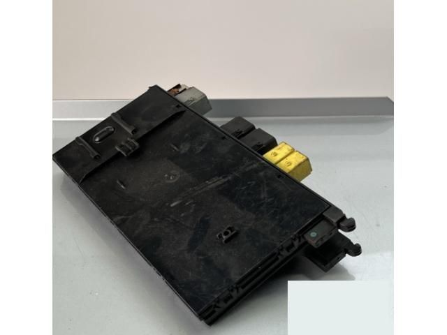 bontott MERCEDES-BENZ C-CLASS Biztosítéktábla Csomagtér