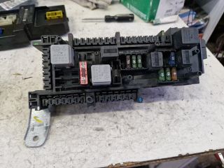 bontott MERCEDES-BENZ C-CLASS Biztosítéktábla Csomagtér