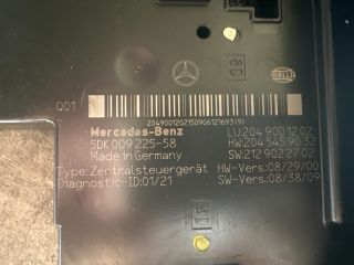 bontott MERCEDES-BENZ C-CLASS Biztosítéktábla Csomagtér