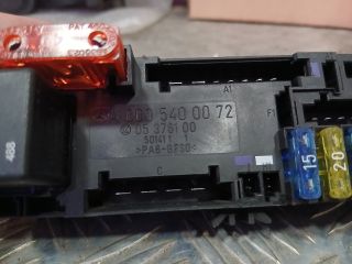 bontott MERCEDES-BENZ C-CLASS Biztosítéktábla Doboz