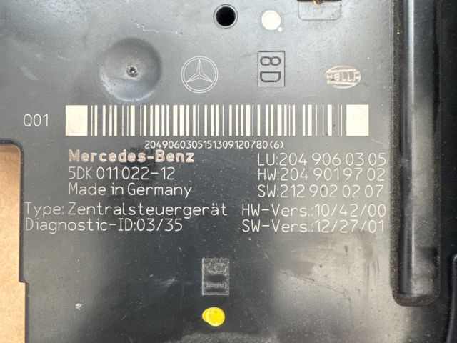 bontott MERCEDES-BENZ C-CLASS Biztosítéktábla Utastér