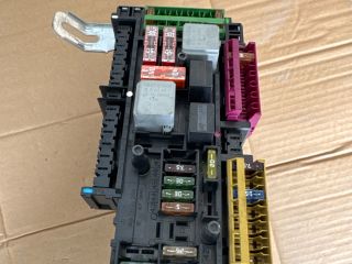 bontott MERCEDES-BENZ C-CLASS Biztosítéktábla Utastér