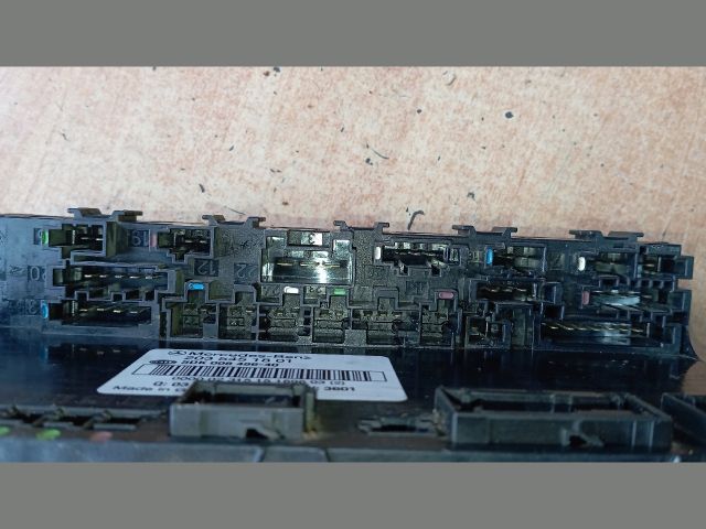 bontott MERCEDES-BENZ C-CLASS Biztosítéktábla Utastér