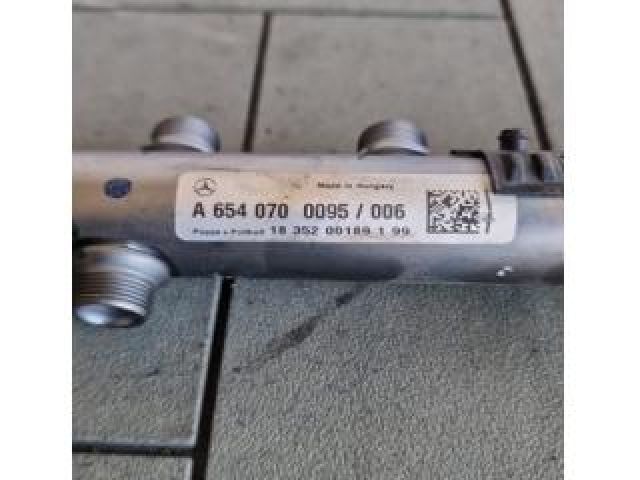 bontott MERCEDES-BENZ C-CLASS Közösnyomócső