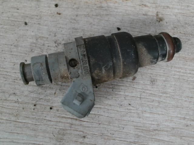 bontott MERCEDES-BENZ C-CLASS Porlasztó (1 db)