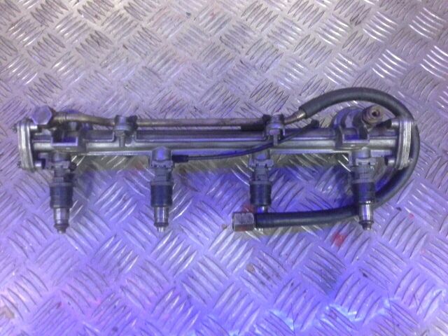 bontott MERCEDES-BENZ C-CLASS Porlasztó Sor / Híd