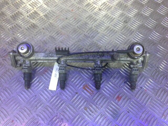 bontott MERCEDES-BENZ C-CLASS Porlasztó Sor / Híd