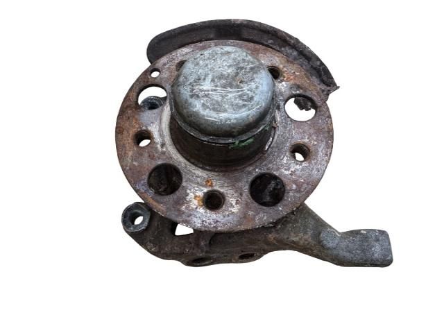 bontott MERCEDES-BENZ C-CLASS Jobb első Csonkállvány Kerékaggyal