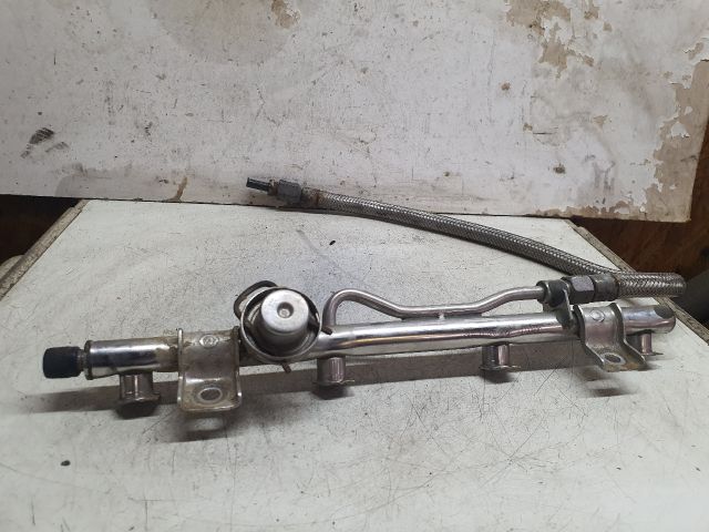 bontott MERCEDES-BENZ C-CLASS Közösnyomócső